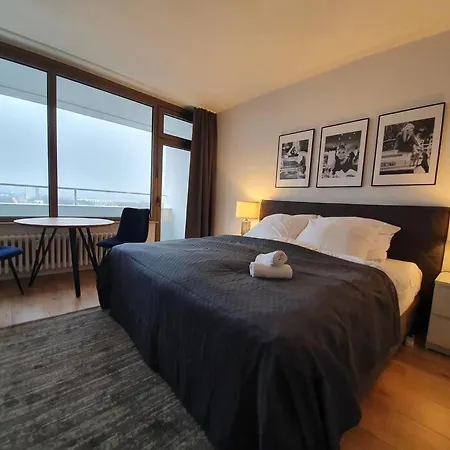 Penthouse Mit Einzigartigem Blick Ueber Essen Appartement Buitenkant foto